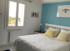 Appartement supérieur sur l 'étang, Pension in Sète