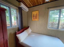 Watergate lodge, hotel near Mole National Park HQ, Larabanga