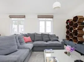 Hyde Park Mews London w2 - Zone 1