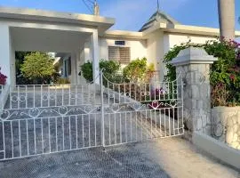 Villa Chinnor-Kent Ave