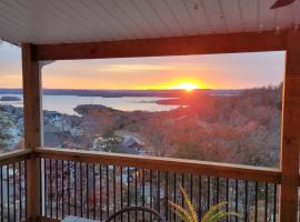 Lake Therapy, lodge in Branson
