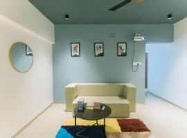 La vaccanza Suite -403, hotel near Symbiosis International University, Pune