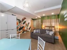 Enjoy Room- Appartamento con parcheggio GRATUITO e COLAZIONE DELIZIOSA !