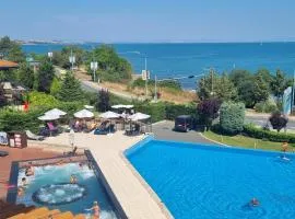 Eve Santa Marina Apartments II - sea, pools, relax