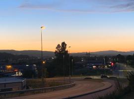 Trivelig leilighet gratis parkering på stedet!, hotel in Porsgrunn