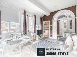 Grove House - By Sigma Stays, íbúð í Newcastle under Lyme
