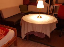 Souterrain Zimmer mit Sauna, hotelli, jossa on pysäköintimahdollisuus kohteessa Klosterlechfeld