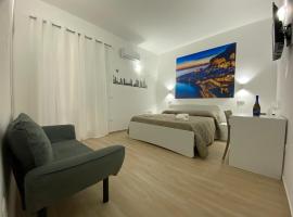 IN CENTRO ROOMS Vicino Cefalù SELF-CHEK-IN: Campofelice di Roccella şehrinde bir kiralık tatil yeri