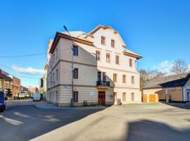 Hotel Hvězda, хотел в Брунтал