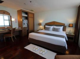 Grand Tower Inn Rama 6 - SHA Extra Plus, hotel in Phaya Thai, Bangkok