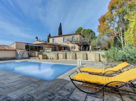 La Bastide des Jourdans - Piscine et climatisation, viešbutis mieste La Bastide-des-Jourdans