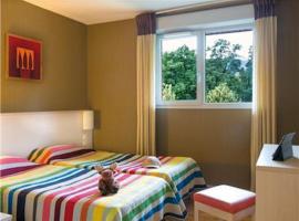 La Villa Du Lac- 3 rooms for 6 people, hotel v destinácii Divonne-les-Bains