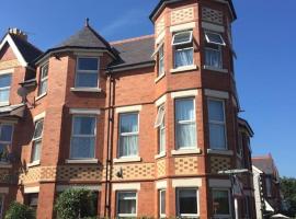 Turret Corner, Colwyn Bay, 5min walk to sandy beach, casa vacacional en Conwy