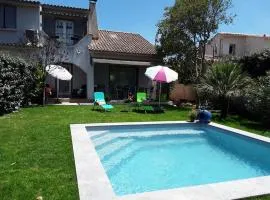 jolie maison piscine privée