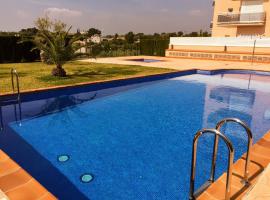 Turó de Tjelle, hotel di Perelló