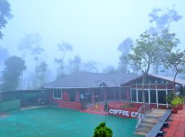 Coffee Crown Homestay - Water Falls, Trek, Home Food, Estate, hotel with parking in Sakleshpur