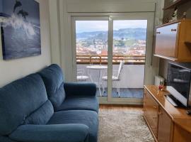 Estudio con vistas a la ciudad, hotel in Ourense