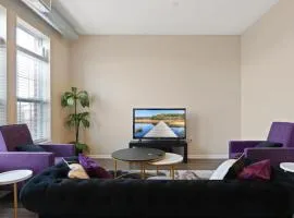Downtown INDY private bedroom - Shared