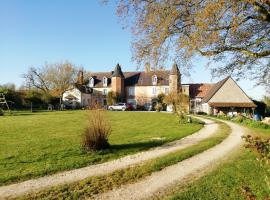 Gîte manoir Les Camps Greslins, olcsó hotel Questrecques városában