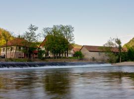 Madronič family estate - Kolpa river, hotel i Stari Trg ob Kolpi