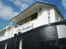 Hotel The Boatel, boat in Ghent