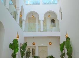 Riad Dar Blanche & Spa, μαροκινή κατοικία στο Μαρακές