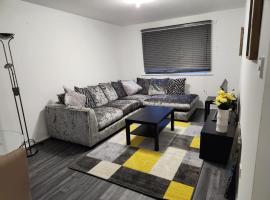 1 bedroom service apartment with Netflix, lägenhet i West Thurrock