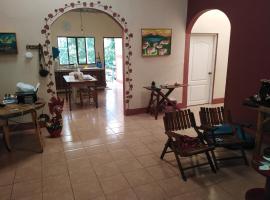 Hostal Izacalli, hotel bajet di Los Potrerillos