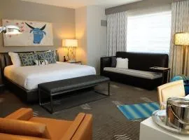 Kimpton Hotel Palomar Phoenix Cityscape by IHG