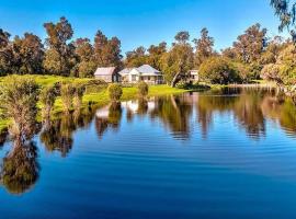Secluded rural retreat in Southwest WA, hotel v destinaci Capel