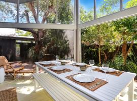 The Sanctuary, hotel in Hawks Nest