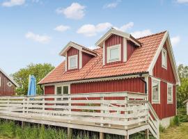 Lovely Home In Degerhamn With Kitchen, hotel Degerhamn városában