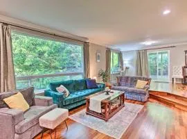 Cozy Washington Escape Near Hiking and Golfing!