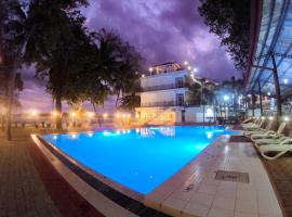 Centauria Lake Resort, khách sạn 4 sao ở Embilipitiya