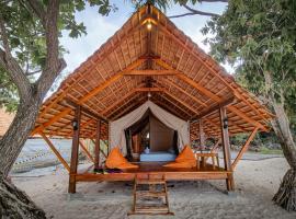 Lihaga Island & Beach Club, luxury tent in Serai