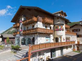 Hotel Crosal, hotel near Pemont Ski Lift, Livigno