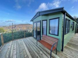 Pass the Keys Beautiful 2BR In Kippford With Incredible Views، فندق في Palnackie