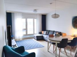 Alvar, Tilava uusi kaksio ydinkeskustassa 53 m2, hotel u gradu Jiveskile