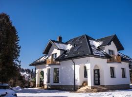 Grand Villla Skyta, cabaña o casa de campo en Vorokhta