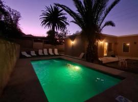 Cabañas y Loft Parronal, hotel v destinaci Vicuña