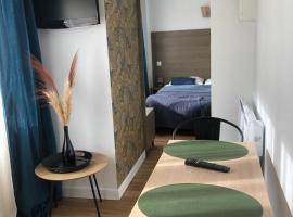 Cosyade Parking privé gratuit, hotel with parking in Bourbourg