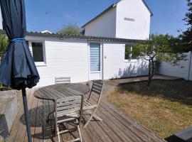 Petite maison cosy-9mn à pied gare, 5 mn plage !, hotel em Pornichet