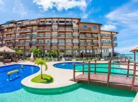 Cobertura com Piscina Privativa em Barra Bali, Pé na Areia, à Beira-Mar - Destino BSM 417