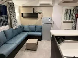 Bungalow charmant au cœur de Les Mathes avec piscine partagée