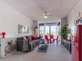 Estudio en 1ª linea con vistas al puerto deportivo by InsideHome, hotel in Empuriabrava