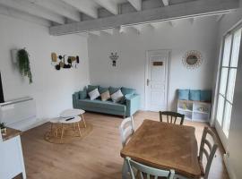 Maisonnette avec Brasero, cabaña o casa de campo en Chabenet