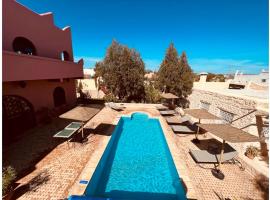 Les villas Nouran, family hotel in Ghazoua