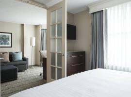 Chicago Marriott Suites Downers Grove, hotel en Downers Grove