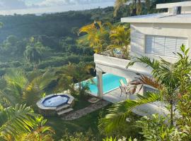 Piscina vista al mar, Jacuzzi con agua caliente – domek wiejski w mieście Río San Juan