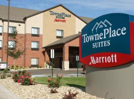 TownePlace Suites by Marriott Aberdeen، فندق مع موقف سيارات في Melrose Addition